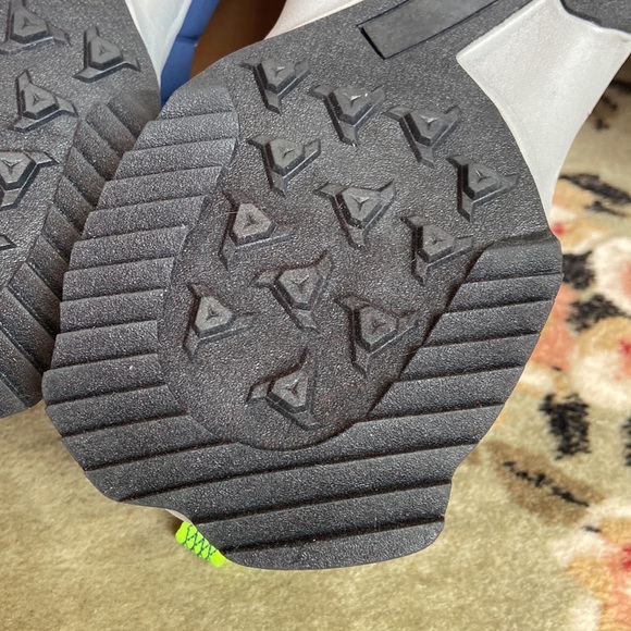 Smith’s hiking sneakers - Picture 12 of 15